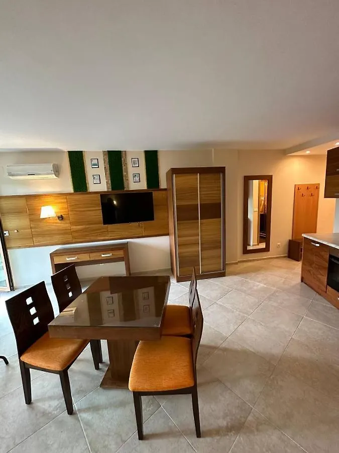 Briz Beach Apartments - Section B Sunny Beach Hotel