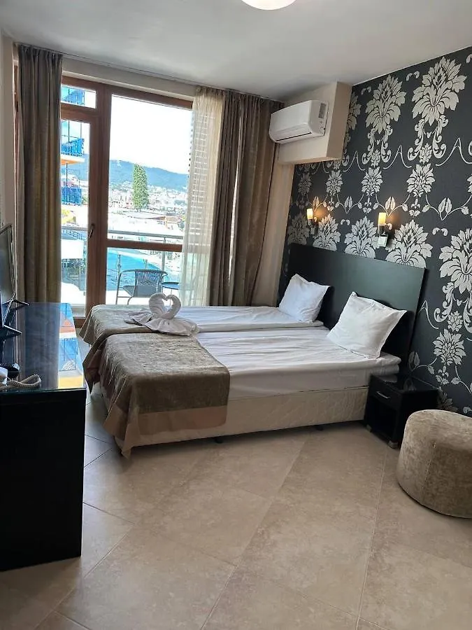 Briz Beach Apartments - Section B Sunny Beach