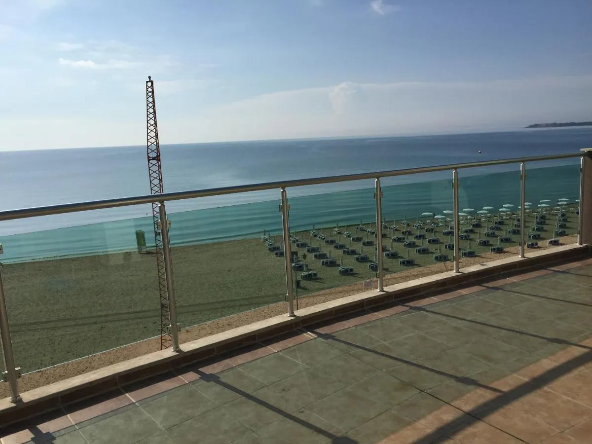 Briz Beach Apartments - Section B Sunny Beach 3*,